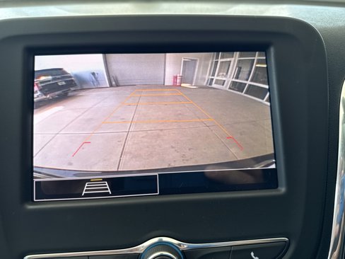 Used 2023 Chevrolet Equinox LT image 34