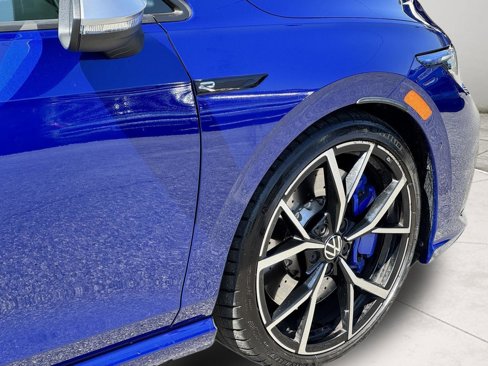 Used 2022 Volkswagen Golf R image 66