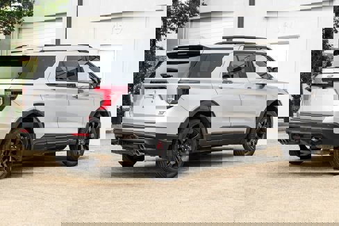Used 2020 Ford Explorer ST w/ ST Street Pack image 7