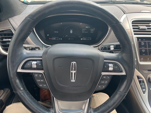Used 2019 Lincoln Nautilus Reserve w/ Ultimate Package image 58