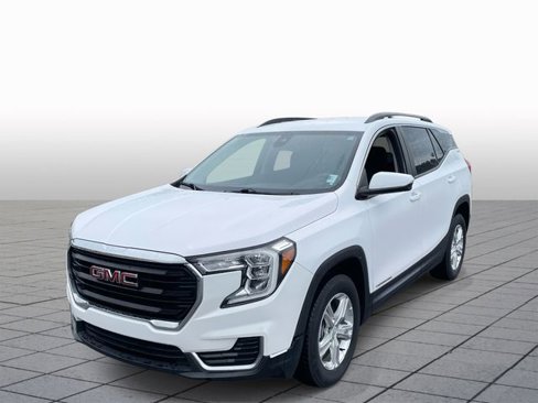 Used 2023 GMC Terrain SLE w/ Driver Convenience Package image 3