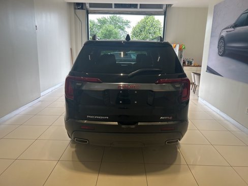 Used 2023 GMC Acadia AT4 image 16