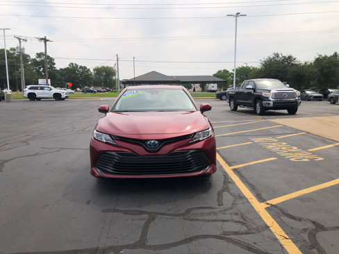 Used 2019 Toyota Camry LE image 5