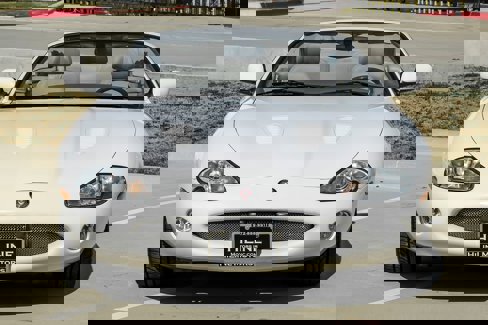 Used 2002 Jaguar XK8 Convertible image 3