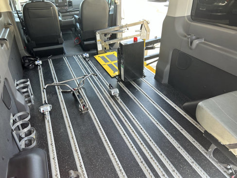 Used 2020 Ford Transit 350 XL image 23