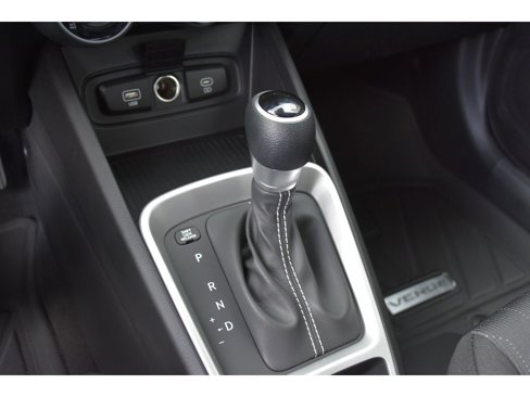 New 2025 Hyundai Venue SE image 25