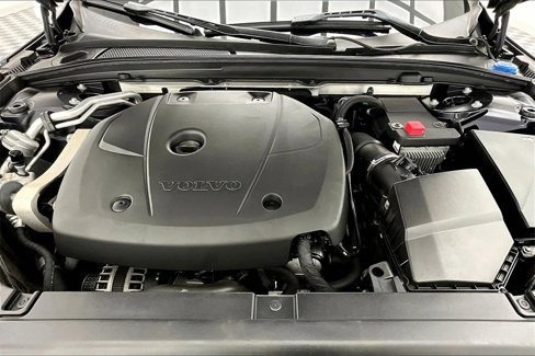 Used 2017 Volvo S90 T5 Momentum w/ Vision Package image 10