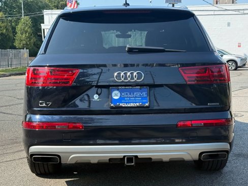 Used 2017 Audi Q7 2.0T Premium Plus w/ Premium Plus Package image 3