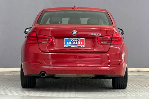 Used 2017 BMW 320i Sedan image 9