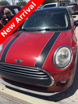 Used 2016 MINI Cooper 4-Door Hardtop image 1