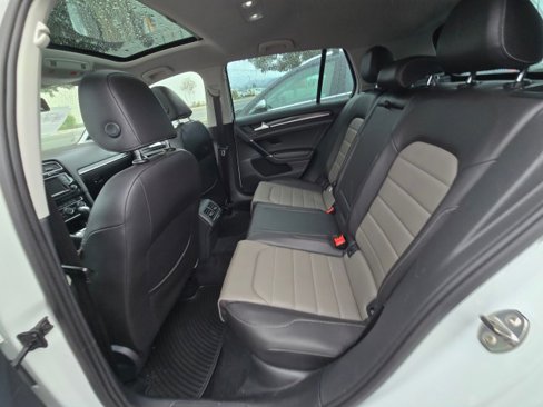 Used 2015 Volkswagen Golf SEL image 18