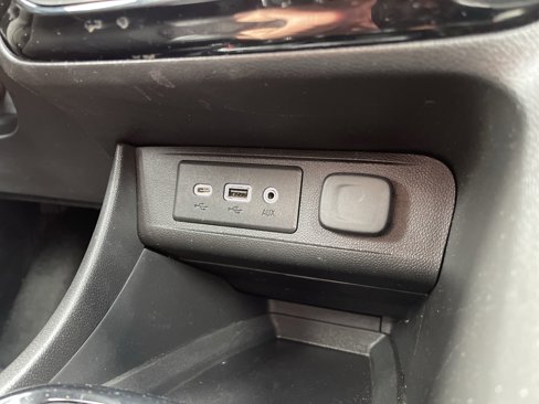 Used 2021 Buick Encore GX Select image 30
