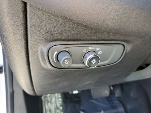 Used 2022 Chevrolet Equinox LT image 18