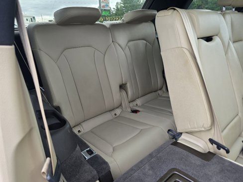 Used 2017 Audi Q7 3.0T Premium Plus image 25