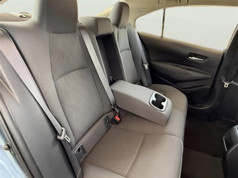 Used 2020 Toyota Corolla LE image 29