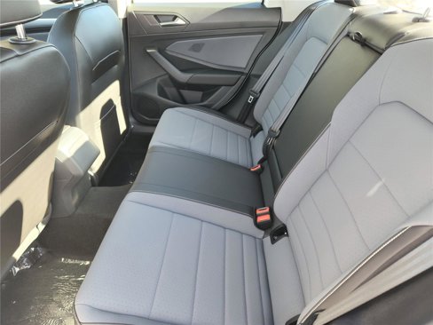 New 2025 Volkswagen Jetta SE image 12