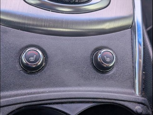 Used 2012 INFINITI G37 Journey w/ Premium Pkg image 16