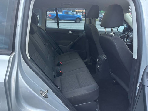 Used 2014 Volkswagen Tiguan S image 23