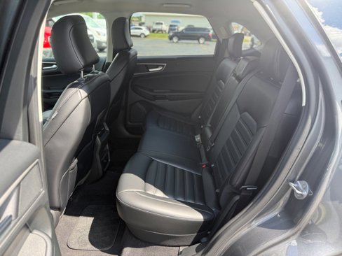 Used 2023 Ford Edge SEL image 10