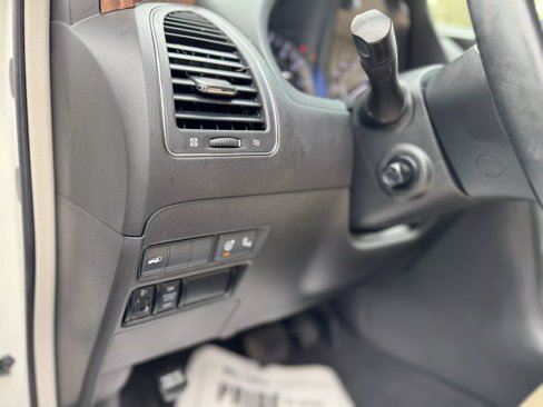 Used 2017 Nissan Armada SL image 34