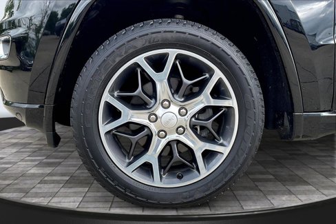 Used 2019 Jeep Grand Cherokee Overland image 10