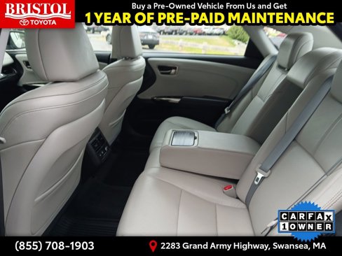 Used 2017 Toyota Avalon Limited image 16