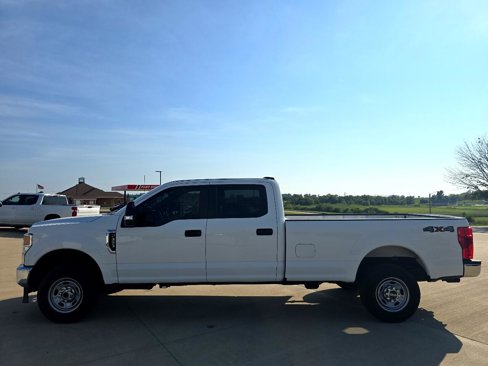 Used 2022 Ford F250 XL w/ Power Equipment Group image 2