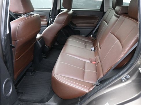 Used 2017 Subaru Forester 2.5i Touring image 16