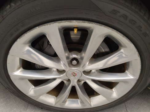 Used 2013 Cadillac XTS Premium image 31