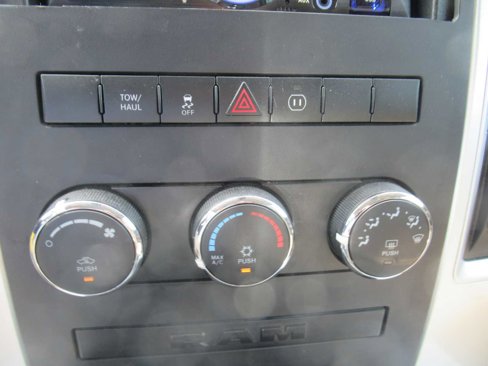 Used 2011 RAM 1500 Big Horn image 29