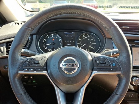 Used 2019 Nissan Rogue SL image 18