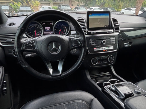 Used 2017 Mercedes-Benz GLS 450 4MATIC image 2