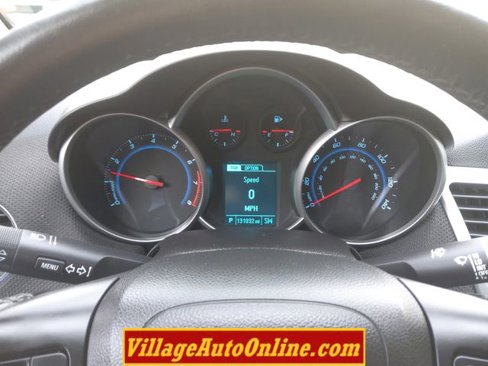 Used 2015 Chevrolet Cruze LT image 36