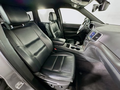 Used 2018 Jeep Grand Cherokee Limited image 30