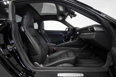 Used 2018 Porsche 911 Carrera 4 GTS image 46