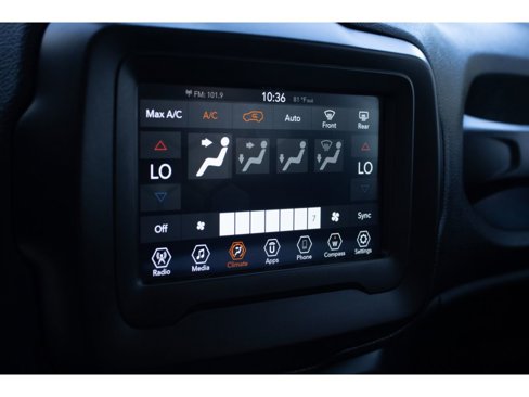 Used 2020 Jeep Renegade Latitude image 16
