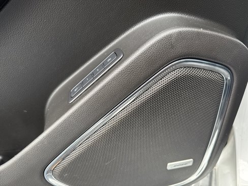 Used 2020 GMC Yukon SLT image 17