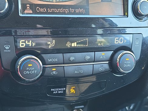 Used 2019 Nissan Rogue SL image 24