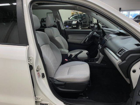 Used 2017 Subaru Forester 2.5i Premium image 17