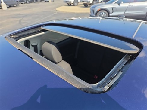 Used 2017 Ford Focus SEL image 17