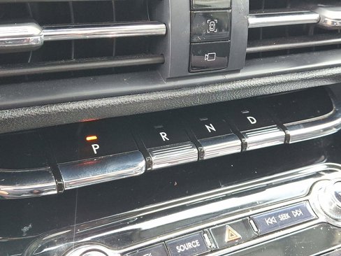 Used 2020 Lincoln Corsair Reserve w/ Equipment Group 201A image 22