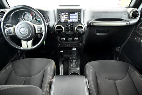 Used 2018 Jeep Wrangler Unlimited Sport image 23