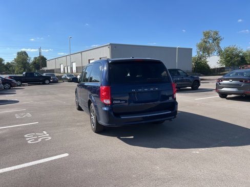Used 2017 Dodge Grand Caravan GT image 11