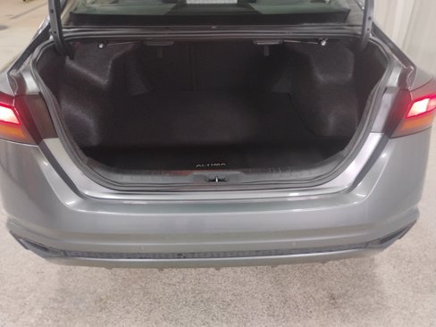 Used 2024 Nissan Altima 2.5 SV image 22
