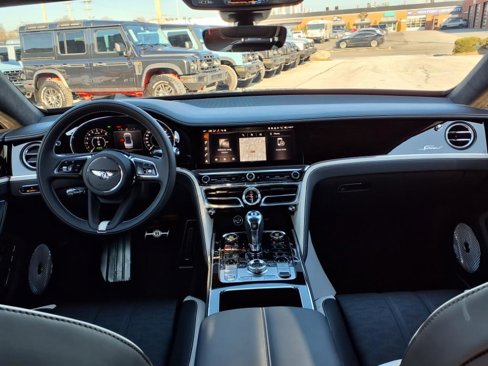 New 2025 Bentley Flying Spur Plug-In Hybrid image 32