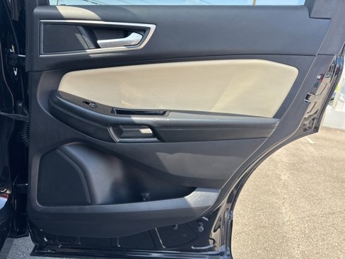 Used 2019 Ford Edge SEL w/ Equipment Group 201A image 17