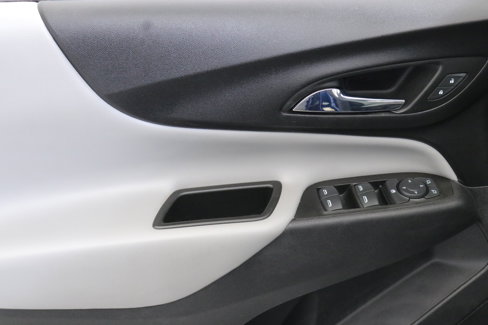 Used 2023 Chevrolet Equinox LS image 21