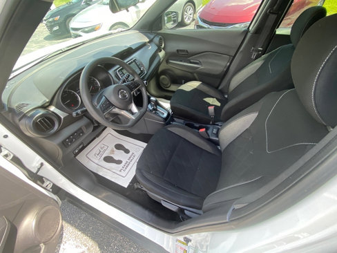 Used 2020 Nissan Kicks S image 13