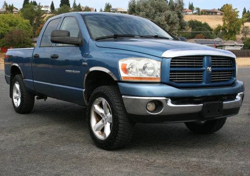 Used 2006 Dodge Ram 1500 Truck SLT image 2