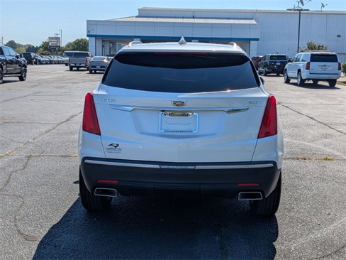Used 2017 Cadillac XT5 Premium Luxury image 4